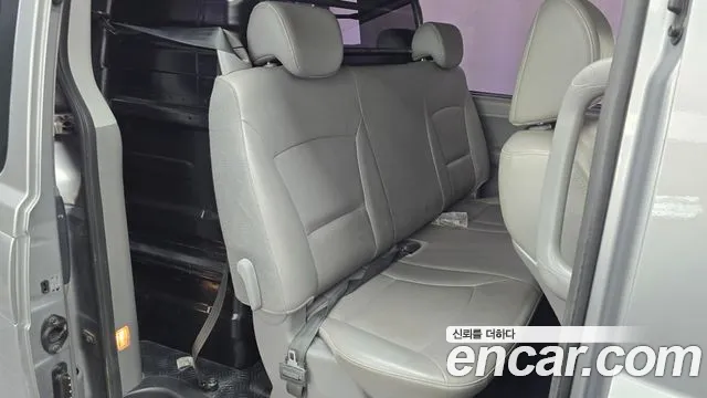 Hyundai Starex 2017 thumb 11
