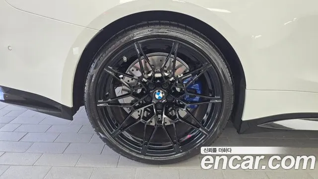 BMW M4 2023 thumb 5