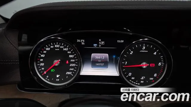 Mercedes-Benz E-Класс 2019 thumb 8
