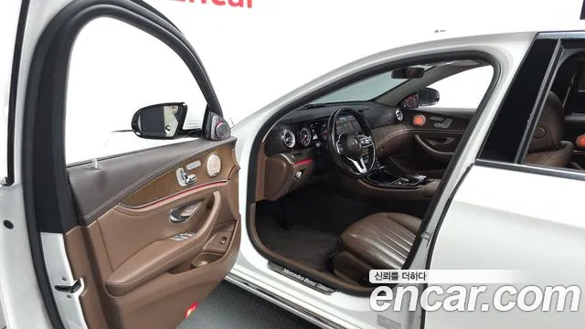 Mercedes-Benz E-Класс 2019 thumb 10