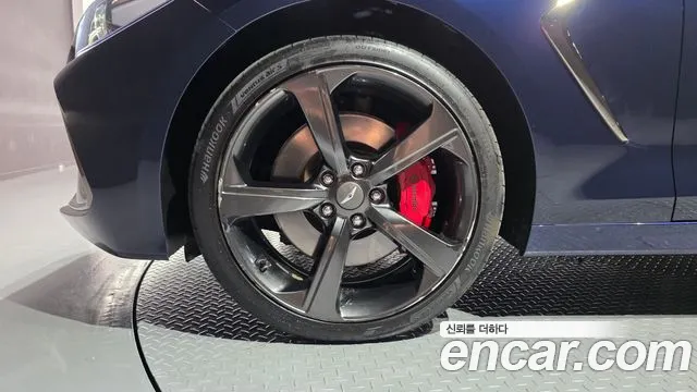 Genesis G70 2019 thumb 5