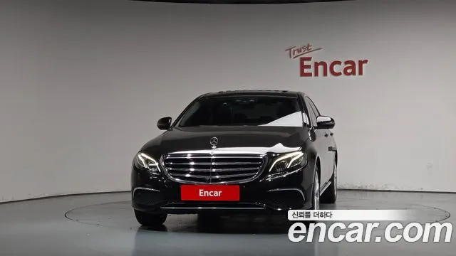 Mercedes-Benz E-Класс 2018 thumb 3
