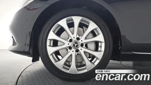 Mercedes-Benz E-Класс 2018 thumb 5