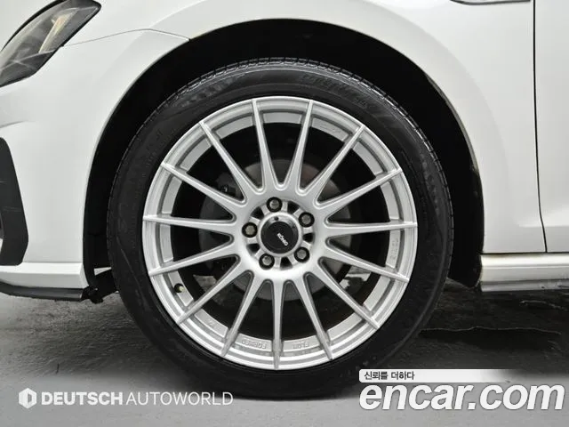 Volkswagen Golf Sportsvan 2014 thumb 5