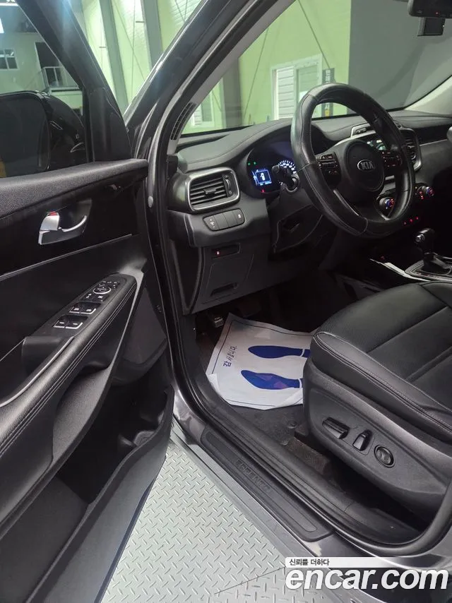 Kia Sorento 2016 thumb 8
