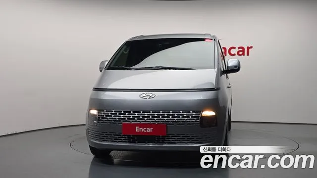 Hyundai Staria 2022 thumb 3