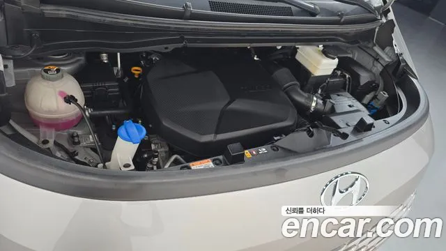 Hyundai Staria 2022 thumb 6