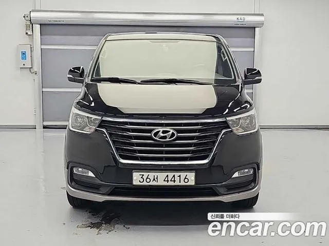 Hyundai Starex 2018 thumb 2
