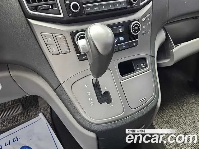 Hyundai Starex 2018 thumb 8
