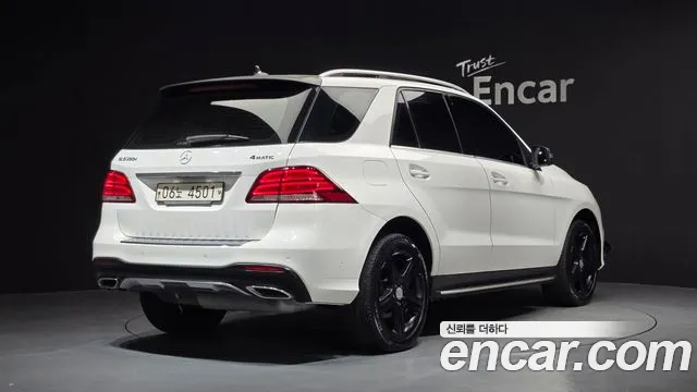 Mercedes-Benz GLE 2016 thumb 2