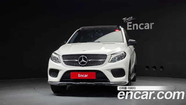 Mercedes-Benz GLE 2016 thumb 3
