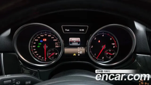 Mercedes-Benz GLE 2016 thumb 8