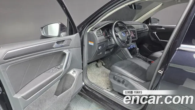 Volkswagen Tiguan 2019 thumb 10