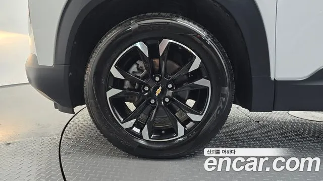 ChevroletGMDaewoo TrailBlazer 2021 thumb 5