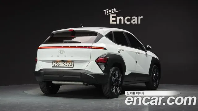 Hyundai Kona 2023 thumb 2