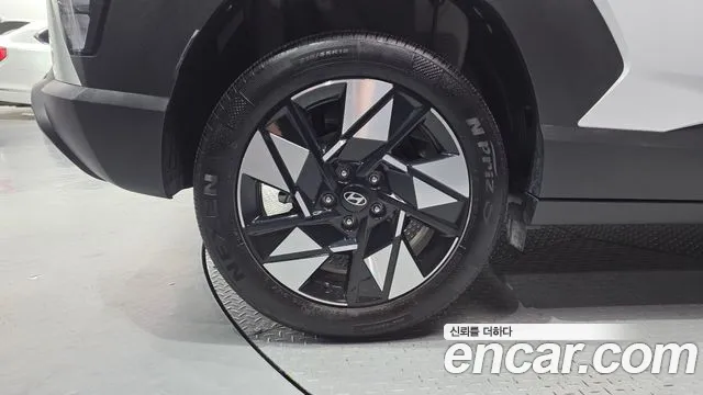 Hyundai Kona 2023 thumb 5