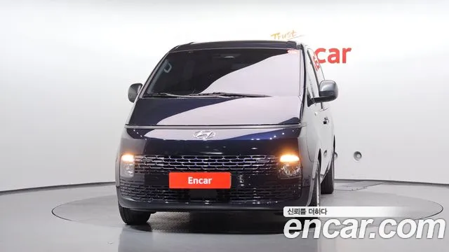 Hyundai Staria 2022 thumb 3
