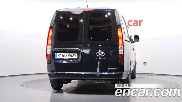 Hyundai Staria 2022 thumb 4