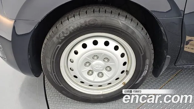 Hyundai Staria 2022 thumb 5