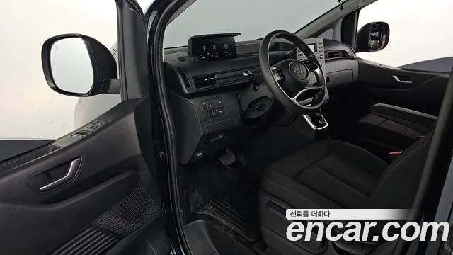 Hyundai Staria 2022 thumb 10