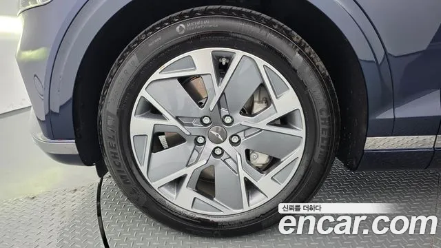 Genesis GV70 2022 thumb 5