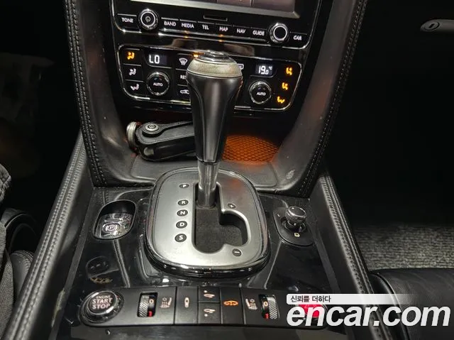 Bentley Continental 2012 thumb 9