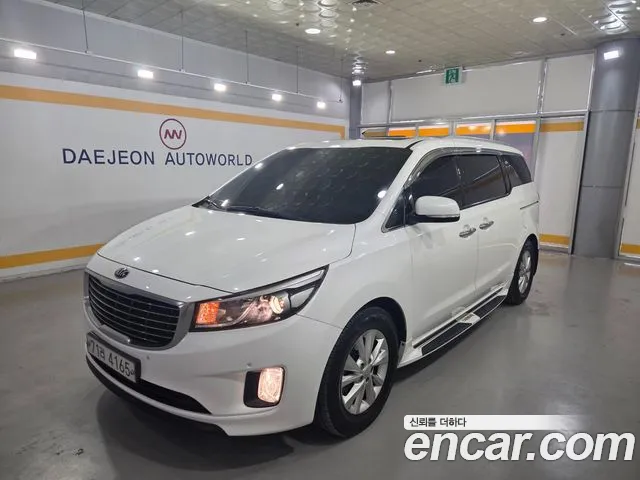 Kia Carnival 2016 thumb 11