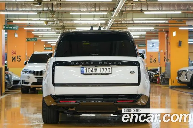 Land Rover Range Rover 2023 thumb 4