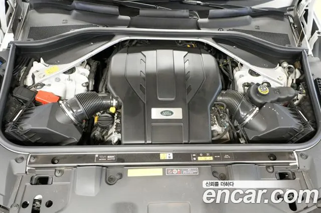 Land Rover Range Rover 2023 thumb 6