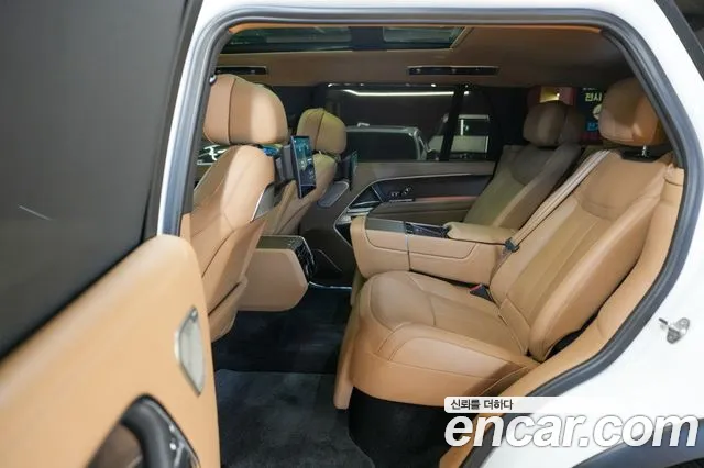 Land Rover Range Rover 2023 thumb 10