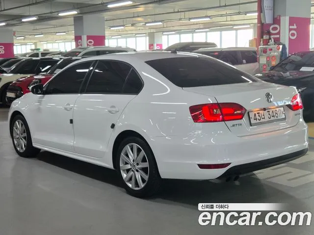 Volkswagen Jetta 2011 thumb 6