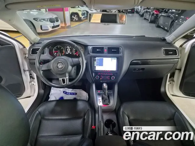 Volkswagen Jetta 2011 thumb 10