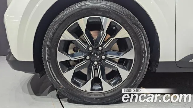 Kia Carnival 2022 thumb 5