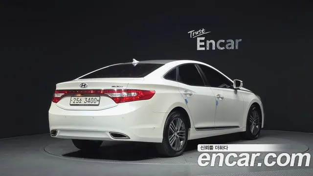 Hyundai Grandeur 2014 thumb 2