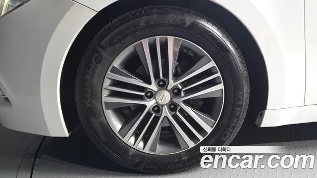 Hyundai Grandeur 2014 thumb 5