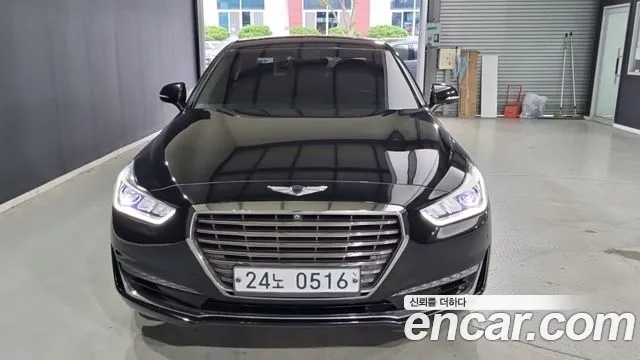Genesis G90 2016 thumb 12