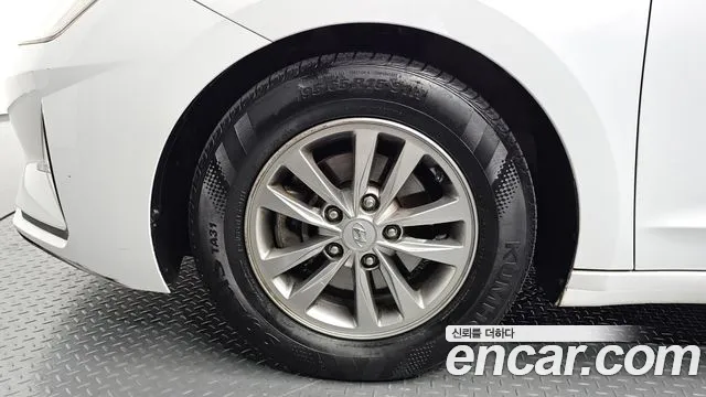 Hyundai Avante 2019 thumb 5