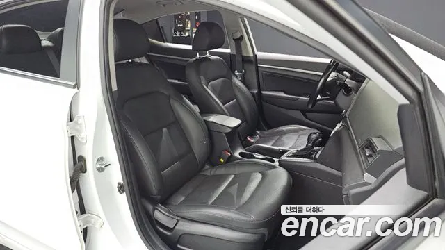 Hyundai Avante 2019 thumb 10