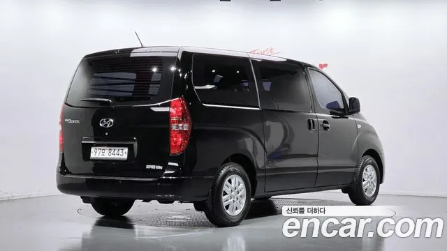 Hyundai Starex 2016 thumb 2