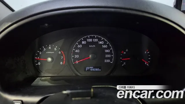 Hyundai Starex 2016 thumb 8