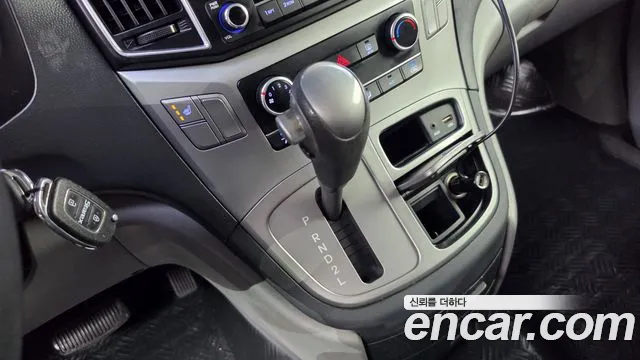 Hyundai Starex 2016 thumb 9