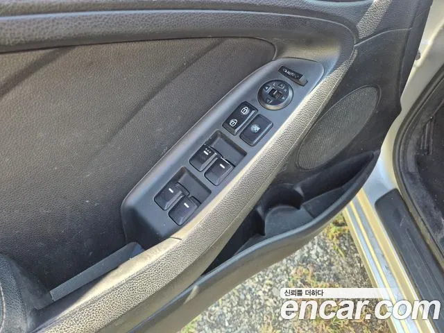 Kia K3 2015 thumb 10