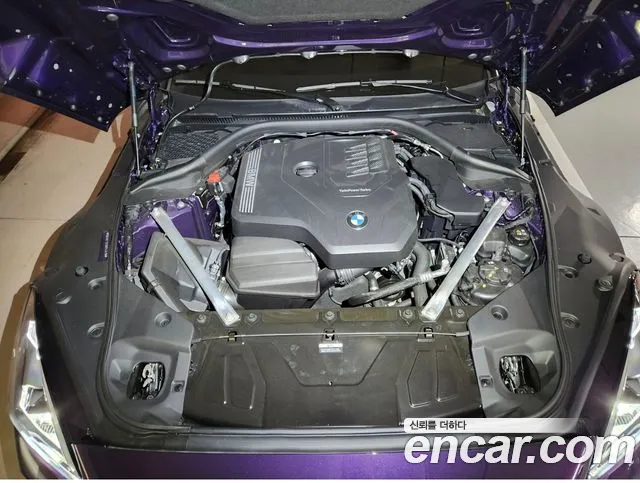 BMW Z4 2025 thumb 12