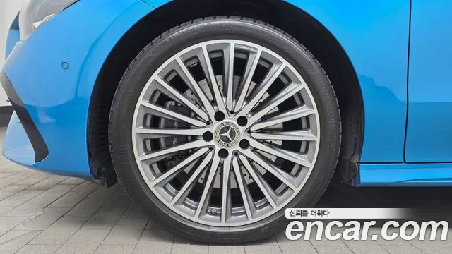 Mercedes-Benz CLA 2025 thumb 4