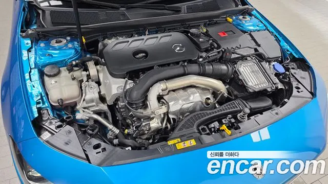 Mercedes-Benz CLA 2025 thumb 5