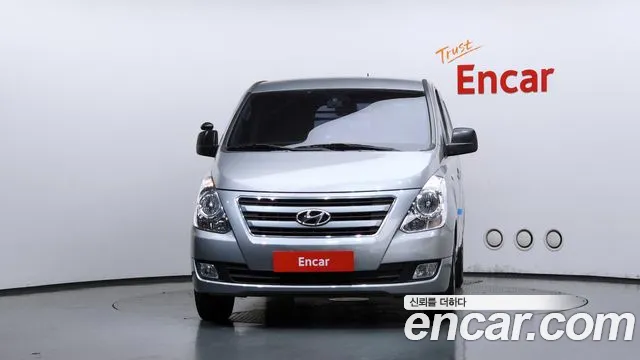 Hyundai Starex 2017 thumb 3