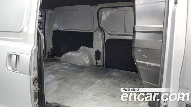 Hyundai Starex 2017 thumb 12