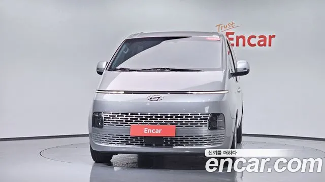 Hyundai Staria 2021 thumb 2