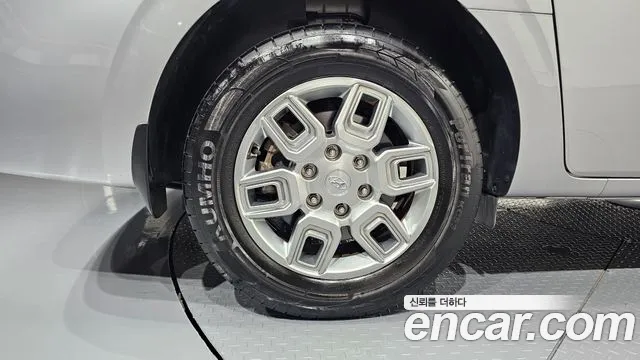 Hyundai Staria 2021 thumb 4
