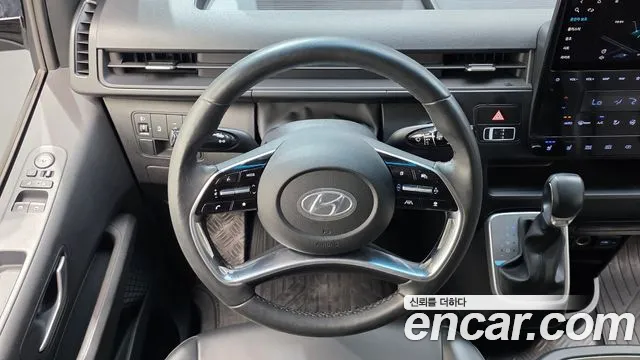 Hyundai Staria 2021 thumb 12
